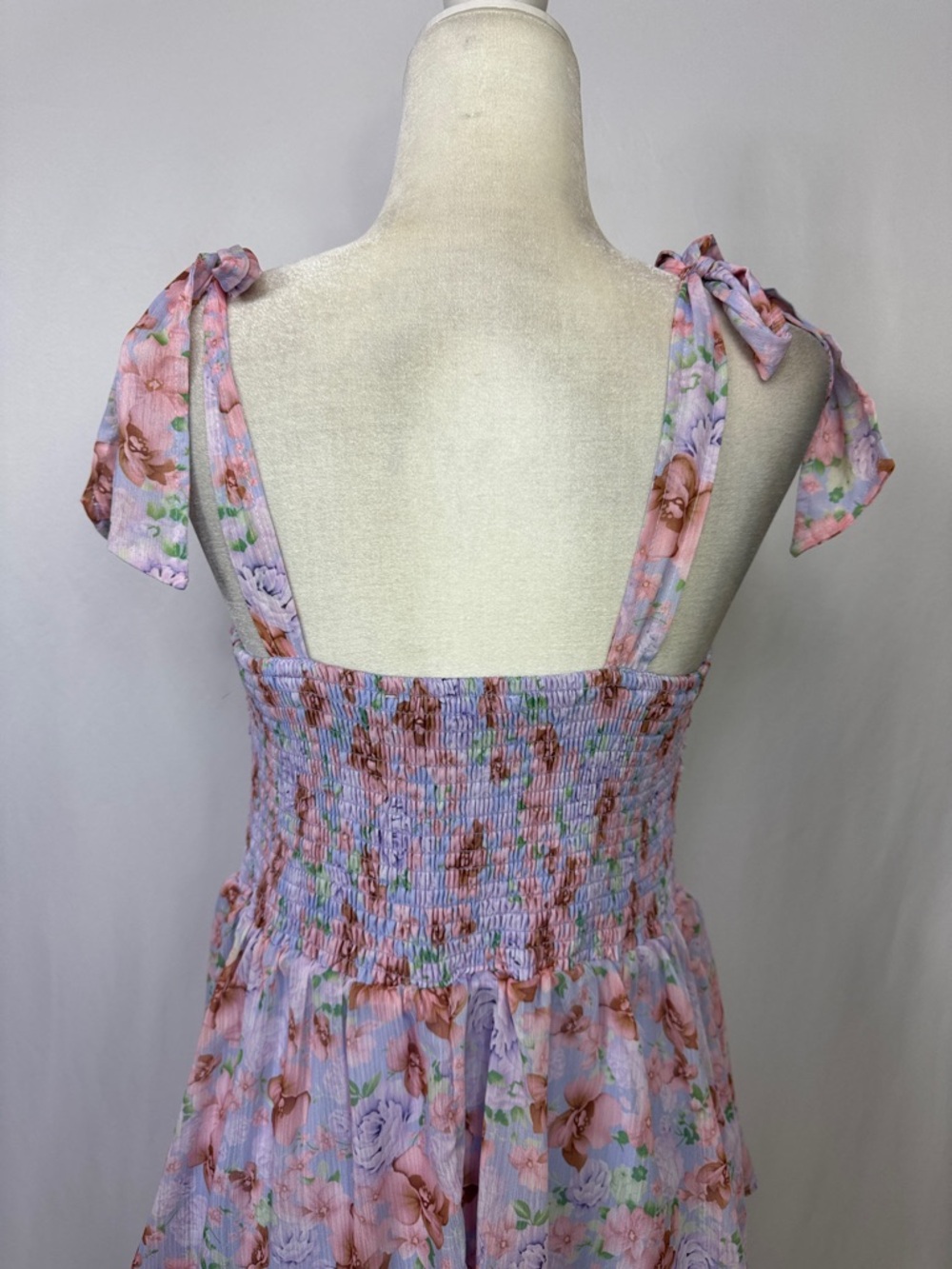 ASTR The Label Tiered Strap Sundress Size Medium Floral Purple New - Picture 9 of 13